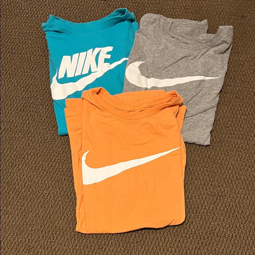 Nike Short Sleeve Tees in Orange, Teal & Gray